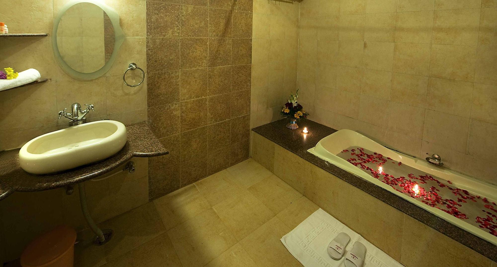 Nirali Dhani Ethnic Heritage Hotel And Resort Джодпур Екстериор снимка