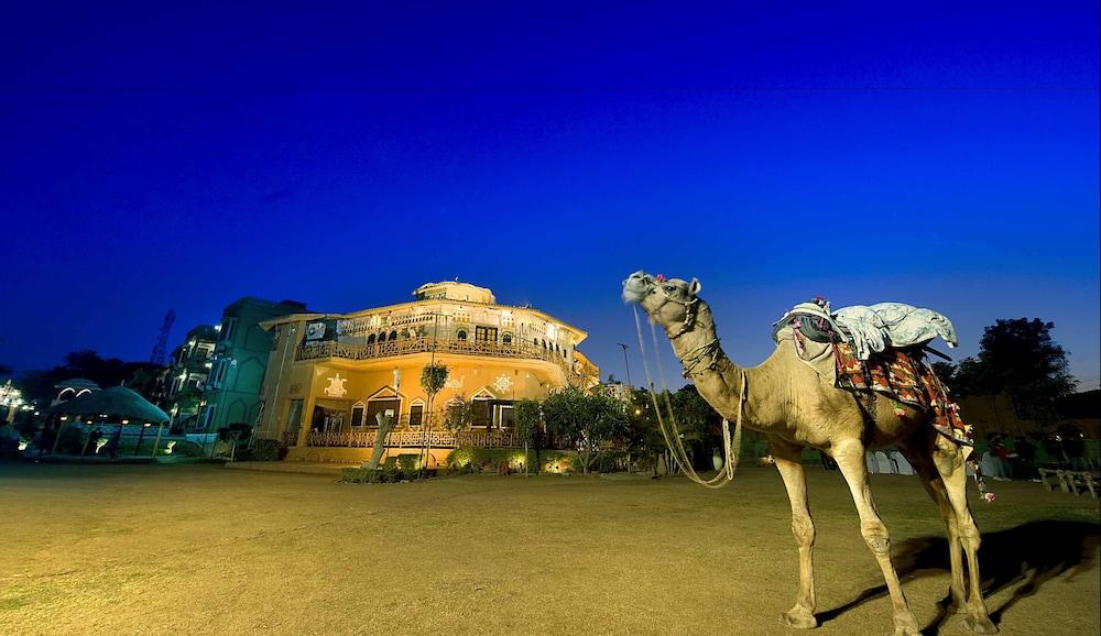 Nirali Dhani Ethnic Heritage Hotel And Resort Джодпур Екстериор снимка