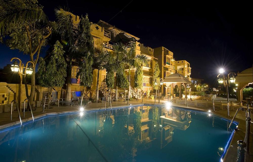 Nirali Dhani Ethnic Heritage Hotel And Resort Джодпур Екстериор снимка