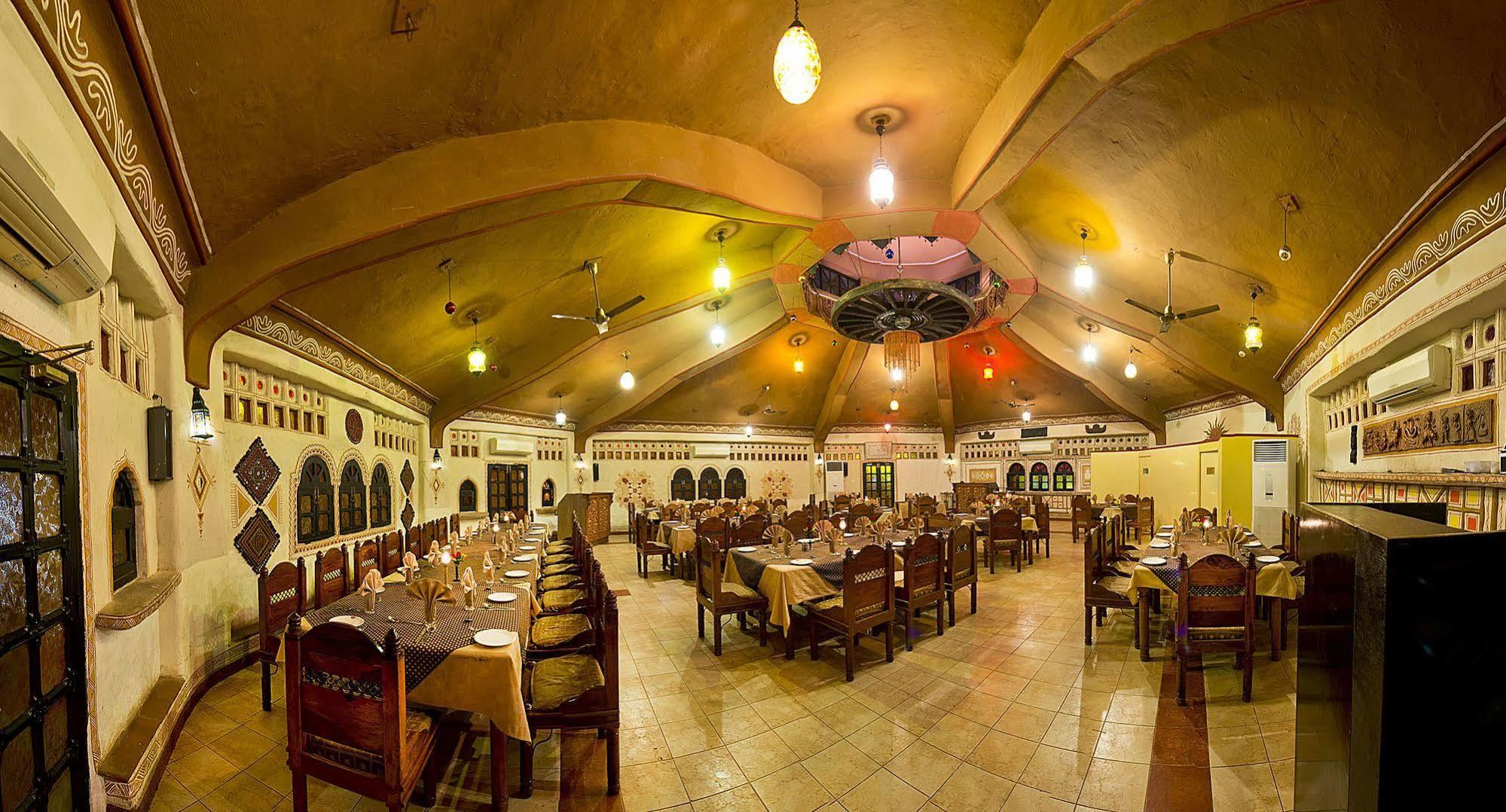 Nirali Dhani Ethnic Heritage Hotel And Resort Джодпур Екстериор снимка