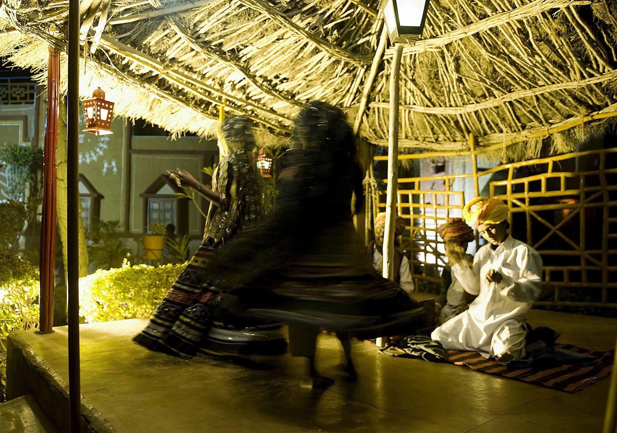 Nirali Dhani Ethnic Heritage Hotel And Resort Джодпур Екстериор снимка