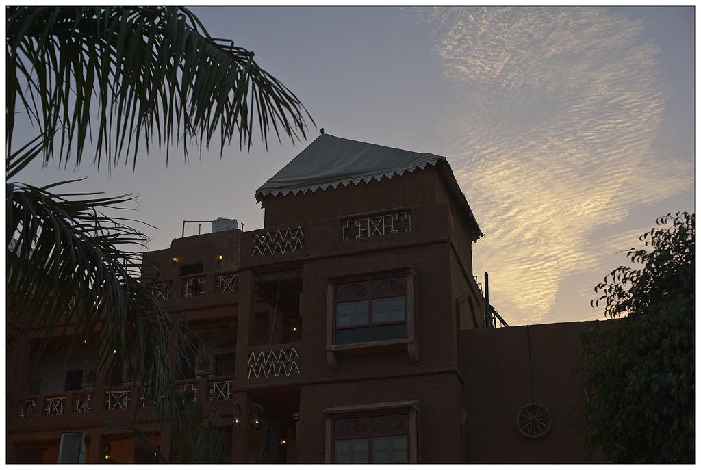 Nirali Dhani Ethnic Heritage Hotel And Resort Джодпур Екстериор снимка